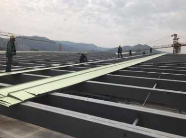 Fachadas y revestimientos metálicos: soluciones modernas para la construcción
